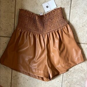 NWT TCEC - leather shorts size small